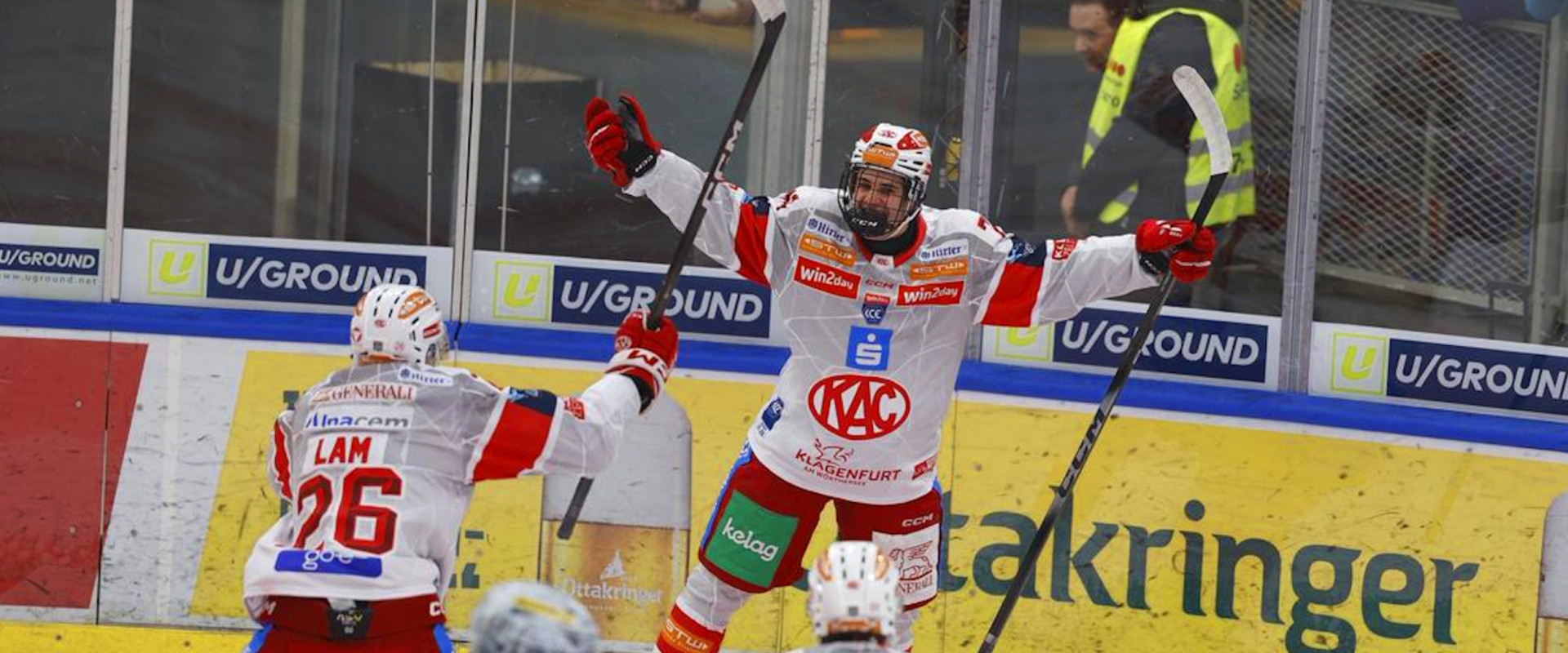 Johannes Dobrovolny sorgte mit seinem ersten Tor als Profi für den Führungstreffer der Rotjacken in Wien