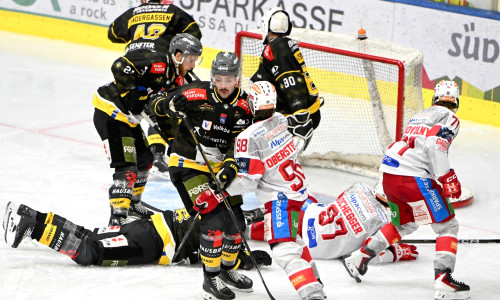 Trotz beherztem Kampf mussten sich die stark ersatzgeschwächten Rotjacken beim HC Pustertal knapp geschlagen geben