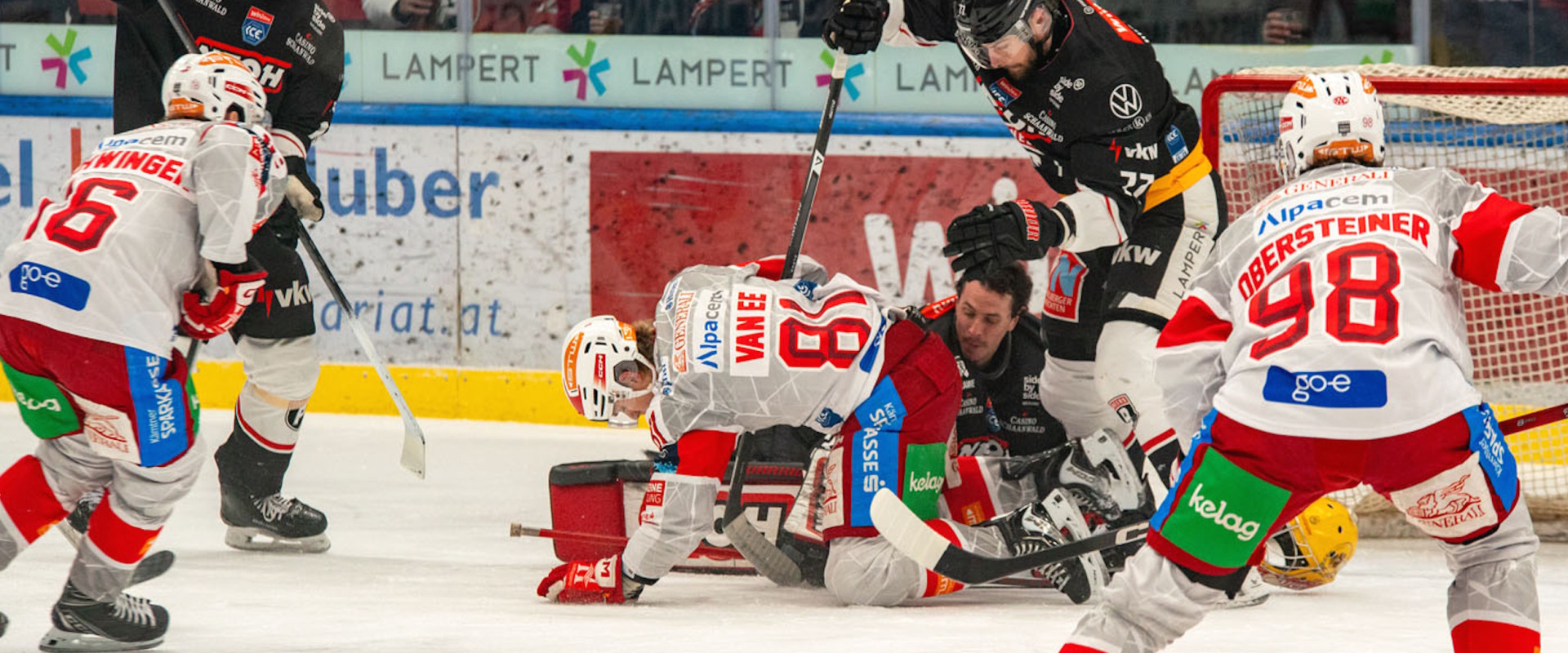 Die Rotjacken siegten am Freitagabend auswärts bei den Pioneers Vorarlberg mit 5:4