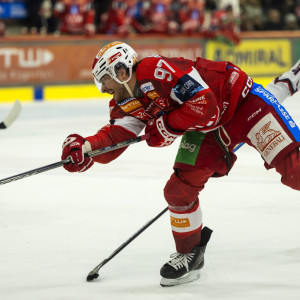 Fabian Hochegger traf auch im zweiten Spiel an diesem Wochenende, sein Treffer war jener zum 3:4-Endstand Fabian Hochegger traf auch im zweiten Spiel an diesem Wochenende, sein Treffer war jener zum 3:4-Endstand