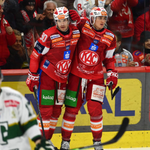 Matt Fraser und Maximilian Preiml erzielten in den Spielminuten zwei und neun die ersten beiden KAC-Treffer