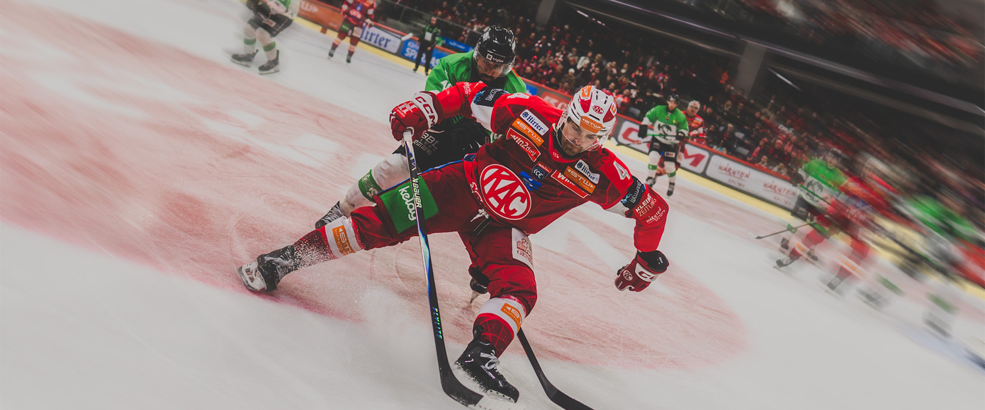 Josh Teves war mit einem Assist und dem Empty Net-Tor einer der Väter des KAC-Sieges