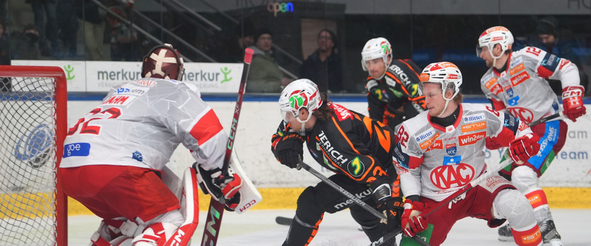 Die Rotjacken gaben am Sonntagabend in Graz eine Zwei-Tore-Führung aus der Hand