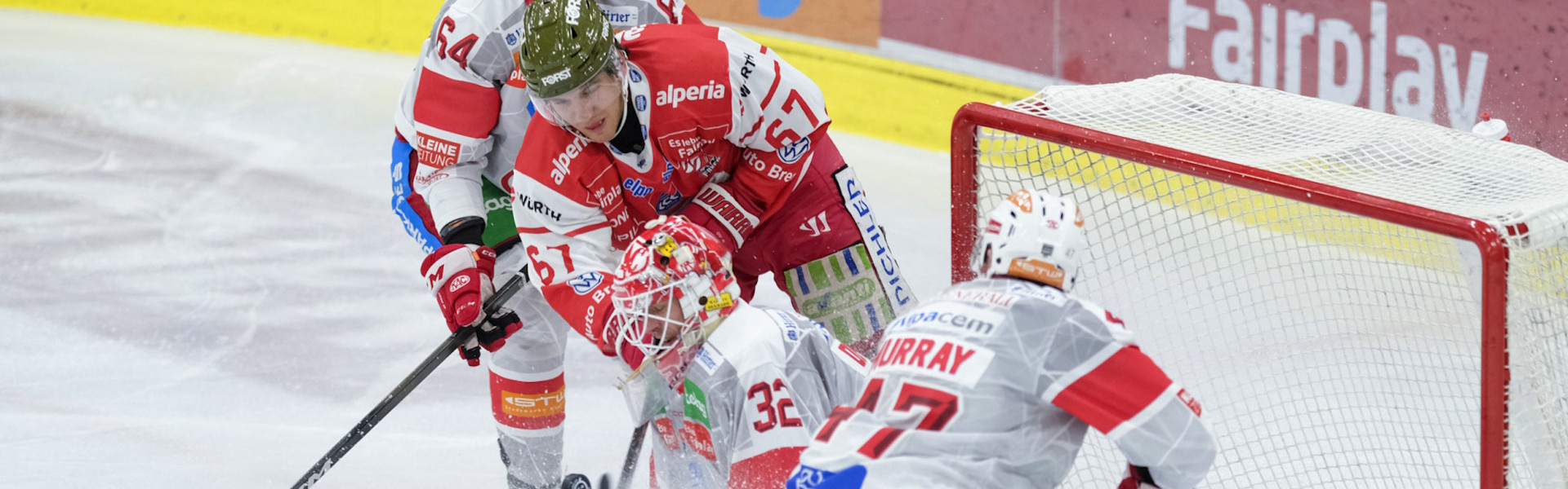 Die Rotjacken bestreiten am Freitag in Bolzano/Bozen ihr letztes Auswärtsspiel im sehr erfolgreichen Grunddurchgang 2025/26