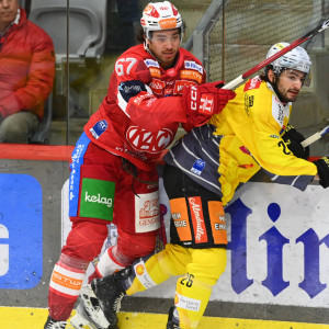 Nolan Moyle assistierte zu beiden KAC-Treffern und punktete damit in jedem der letzten fünf Spiele Nolan Moyle assistierte zu beiden KAC-Treffern und punktete damit in jedem der letzten fünf Spiele