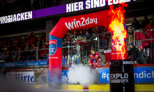 Die Playoff-Viertelfinalserie zwischen dem EC-KAC und Fehérvár AV19 erlebt am Sonntag einen Neustart