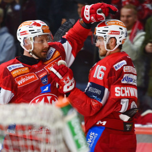 Das Duo Jan Muršak und Simeon Schwinger kreierte am Sonntagabend eine Reihe guter Torchancen, letztlich verbuchte der Slowene zwei Assists, der Vorarlberger traf zum 3:0 Das Duo Jan Muršak und Simeon Schwinger kreierte am Sonntagabend eine Reihe guter Torchancen, letztlich verbuchte der Slowene zwei Assists, der Vorarlberger traf zum 3:0