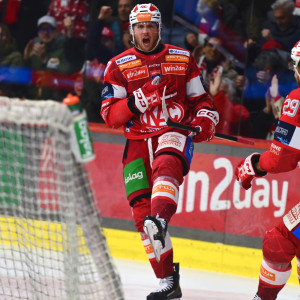 Zwei Treffer von Mathias From reichten den Rotjacken am Montagabend nicht, um zur dritten Serienführung zu gelangen