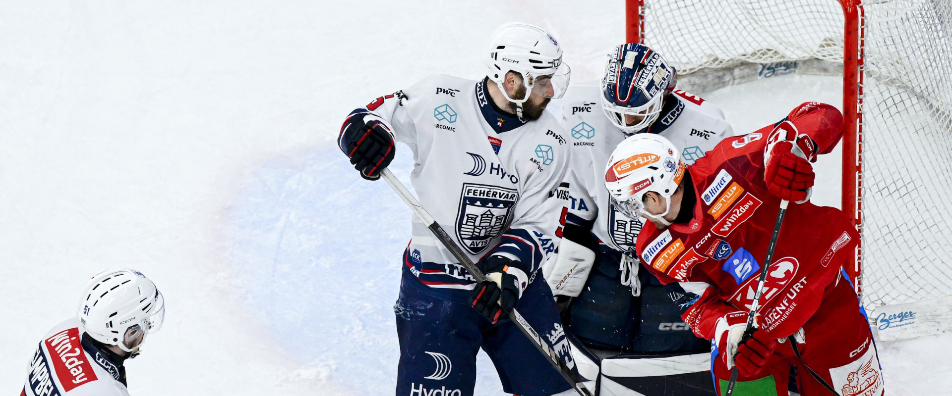 Die Rotjacken müssen am Mittwoch einen Auswärtssieg einfahren, um ein enttäuschend frühes Saisonende abzuwenden