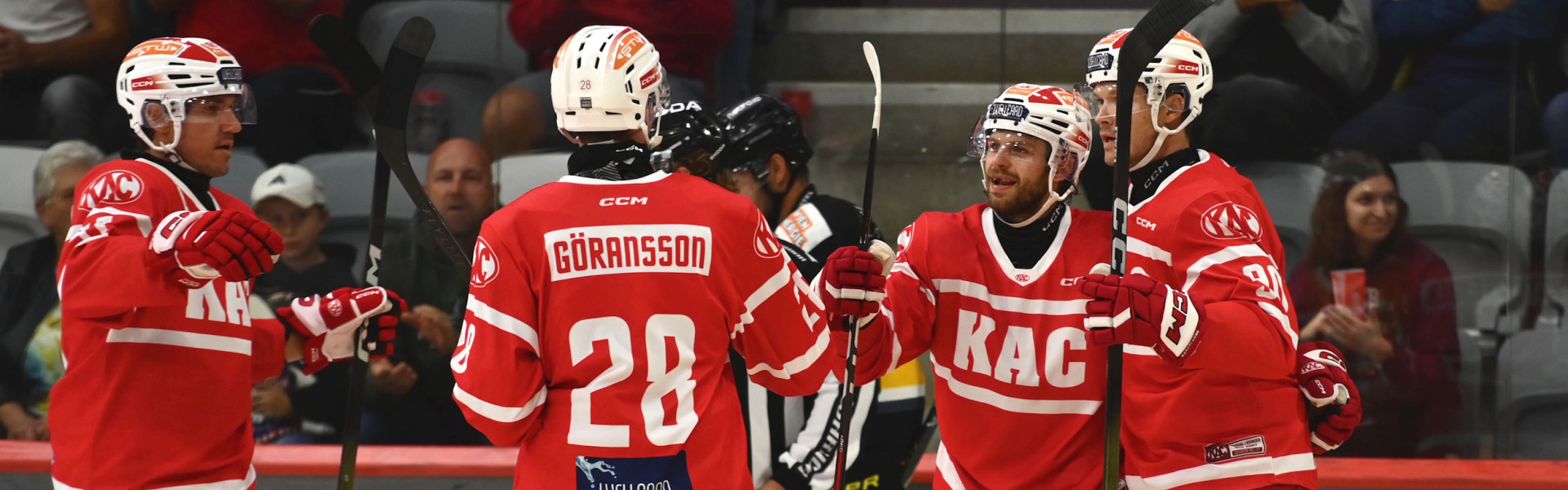 Die Rotjacken gewannen am Freitagabend auch ihr drittes Vorbereitungsspiel auf die neue Saison