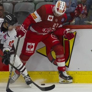 Kapitän Thomas Hundertpfund gab beim EC-KAC nach fast neunmonatiger Verletzungspause sein ersehntes Comeback