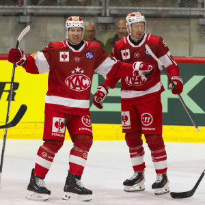 Der All-Time-Topscorer der Rotjacken in der CHL, Nick Petersen, fälschte in der Overtime zum Siegestreffer ab Der All-Time-Topscorer der Rotjacken in der CHL, Nick Petersen, fälschte in der Overtime zum Siegestreffer ab