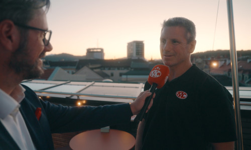 Kirk Furey im Magazin von Rotjacken-TV