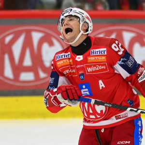 Clemens Unterweger haderte in Spielminute 40 mit einem Stangenschuss im Powerplay