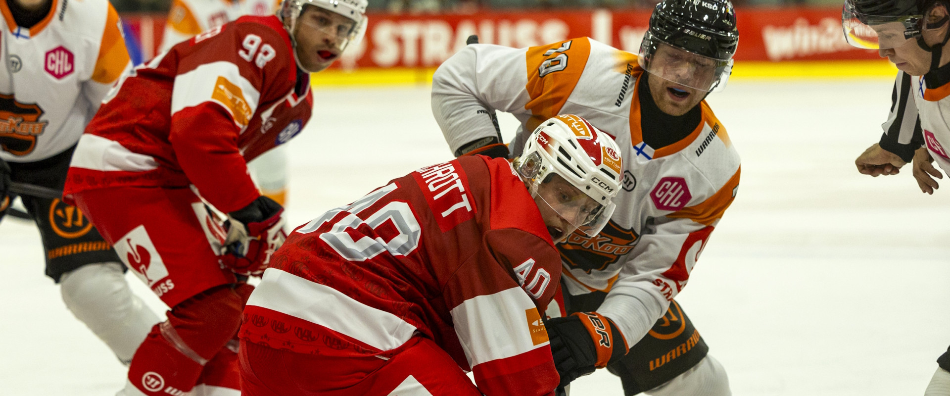 Linus Schrott gab am Dienstagabend in der CHL sein Kampfmannschaftsdebüt beim EC-KAC